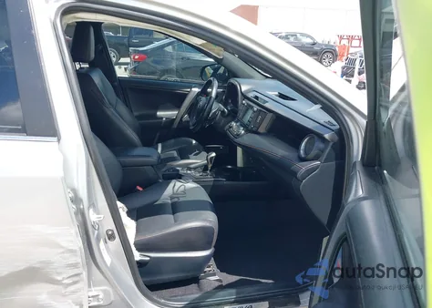 2018 Toyota Rav4 Se из США, поврежденный, VIN JTMNFREV3JJ159703